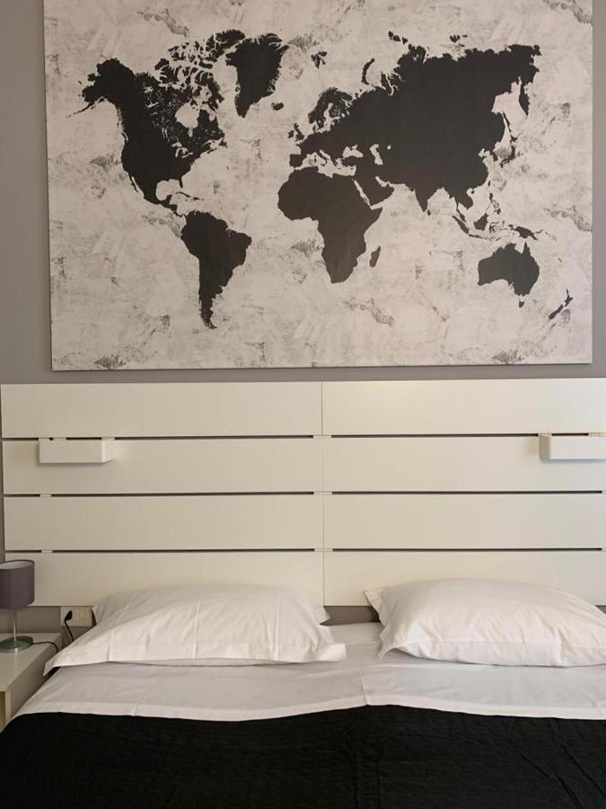 Apartmán Helvetia Garibaldi Janov Exteriér fotografie